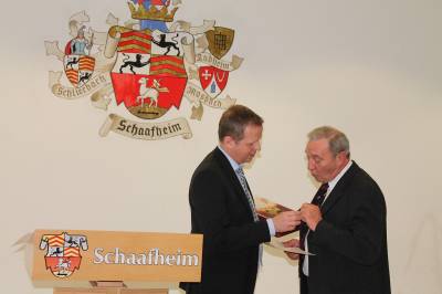 Karlheinz Hartl wurde für 40 Jahre Mitgliedschaft geehrt.